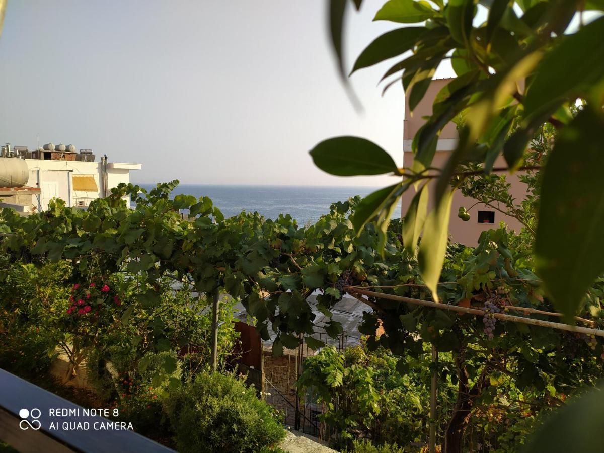 Brb Rooms Himare Buitenkant foto