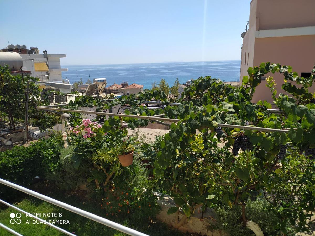 Brb Rooms Himare Buitenkant foto